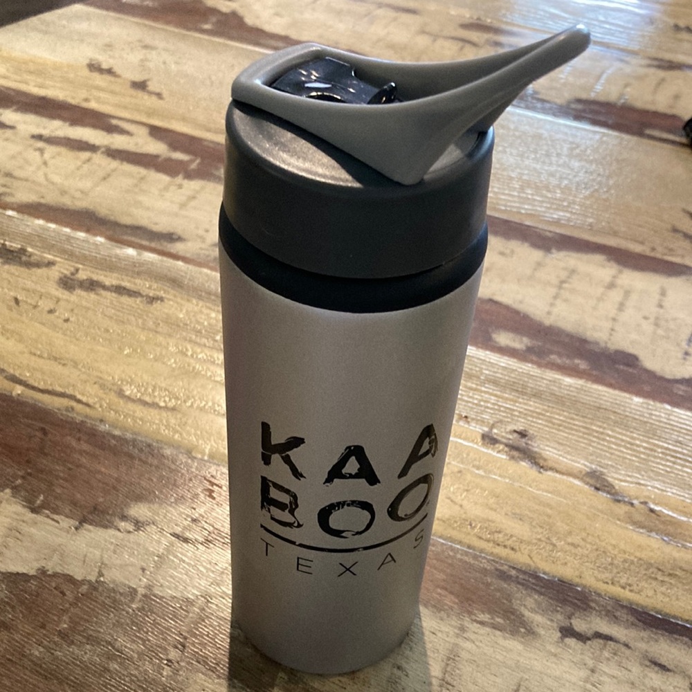 NWOT “ KAABOO FEST” ALUMINUM REUSABLE THERMOS/ WATER BOTTLE!